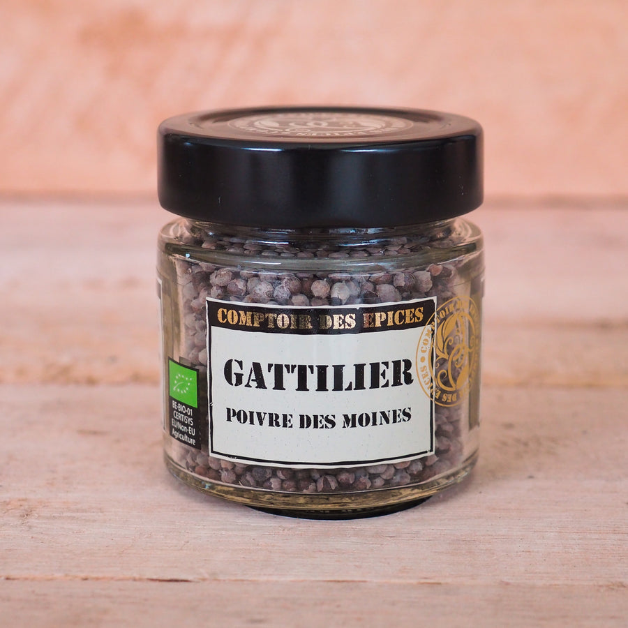 Aussi appelé poivre des moines ou gattilier. Sa saveur est douce. A utiliser pour les pots au feu, potages...